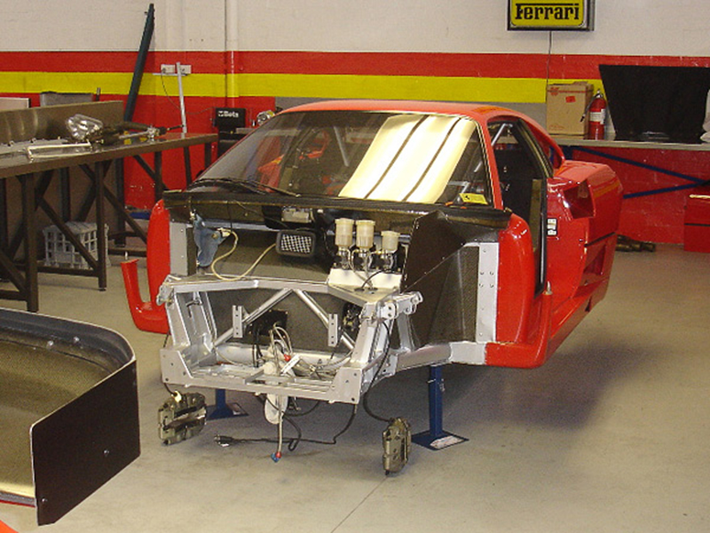 Illustration for article titled Ferrari F40 LM: Supercar Teardown